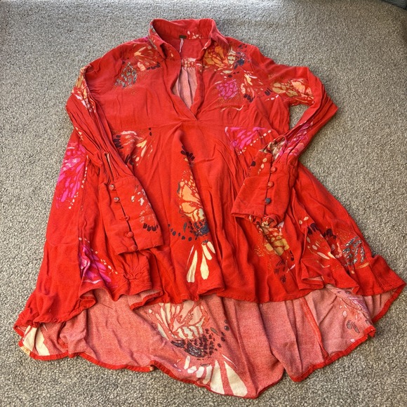 Free People Tops - Free People tunic top womens small Red orange Butterfly Print High Low Boho
